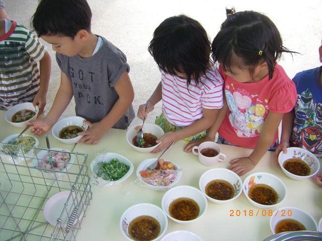 夏はやっぱり「流しそうめん」！