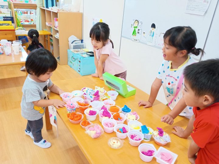 お店屋さんごっこ